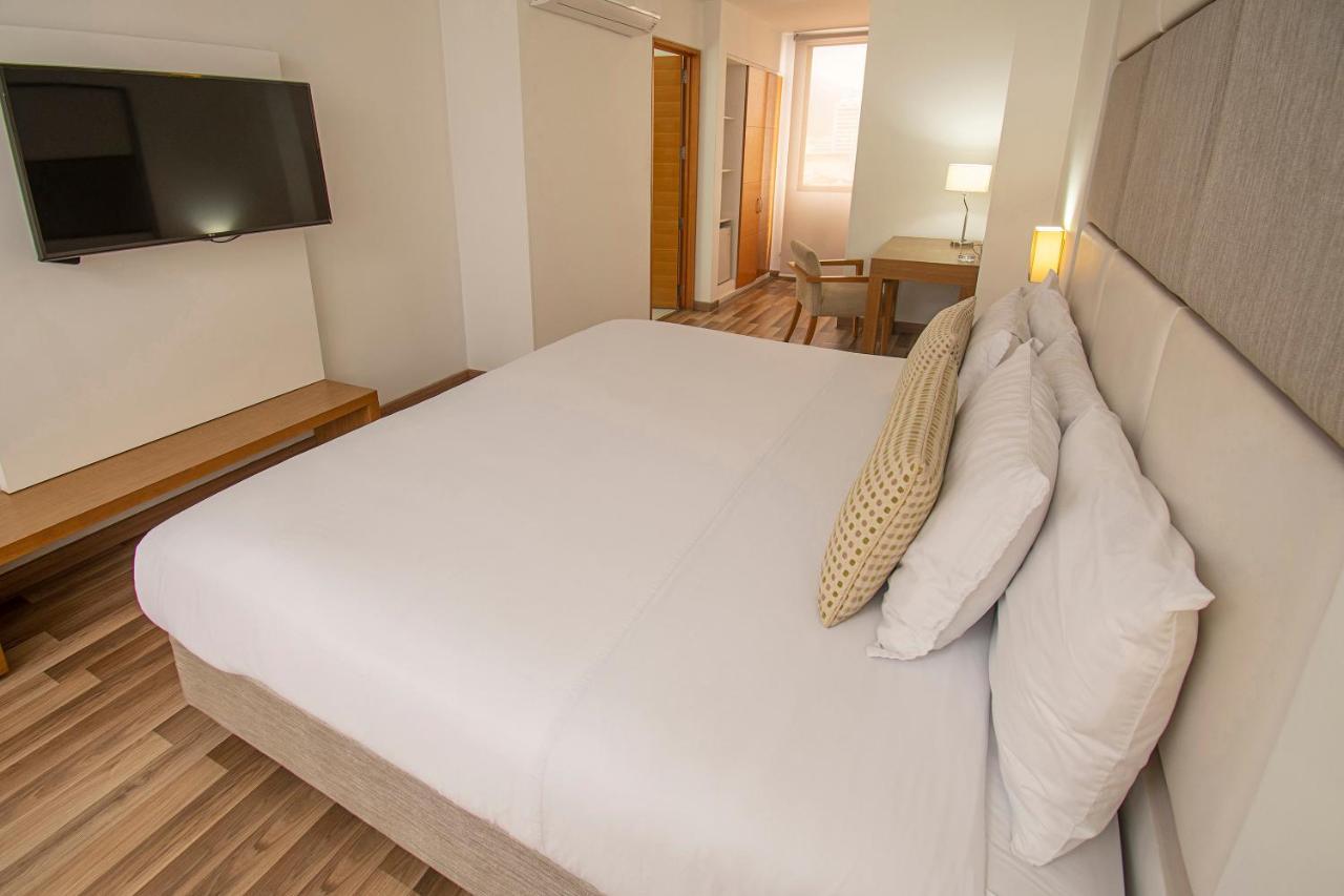 Hotel Cosmos Cali Bagian luar foto