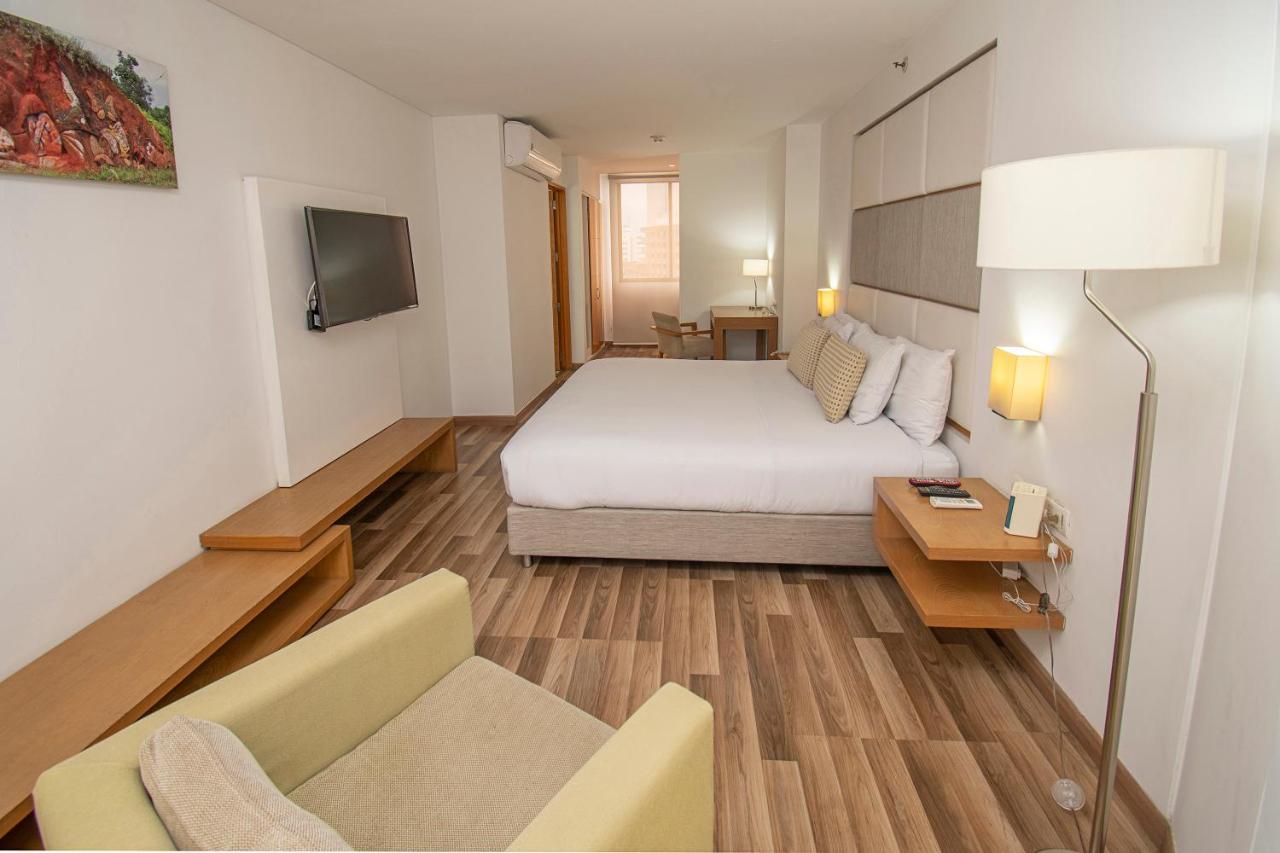Hotel Cosmos Cali Bagian luar foto