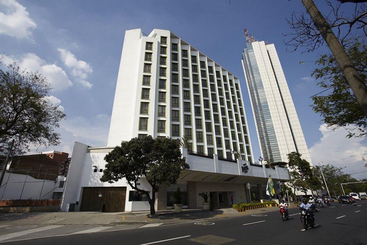 Hotel Cosmos Cali Bagian luar foto